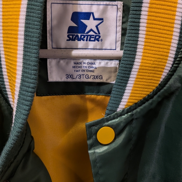 STARTER Varsity Green and Yellow Packers Jacket - Picture 2 of 8